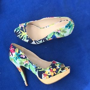 Beautiful floral peep toe heels - worn once